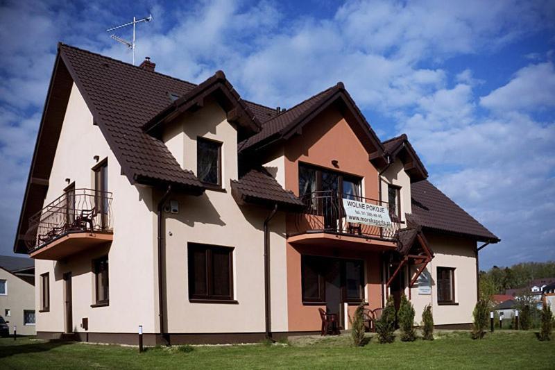 Morska Perla Bed & Breakfast Rewal Exterior photo